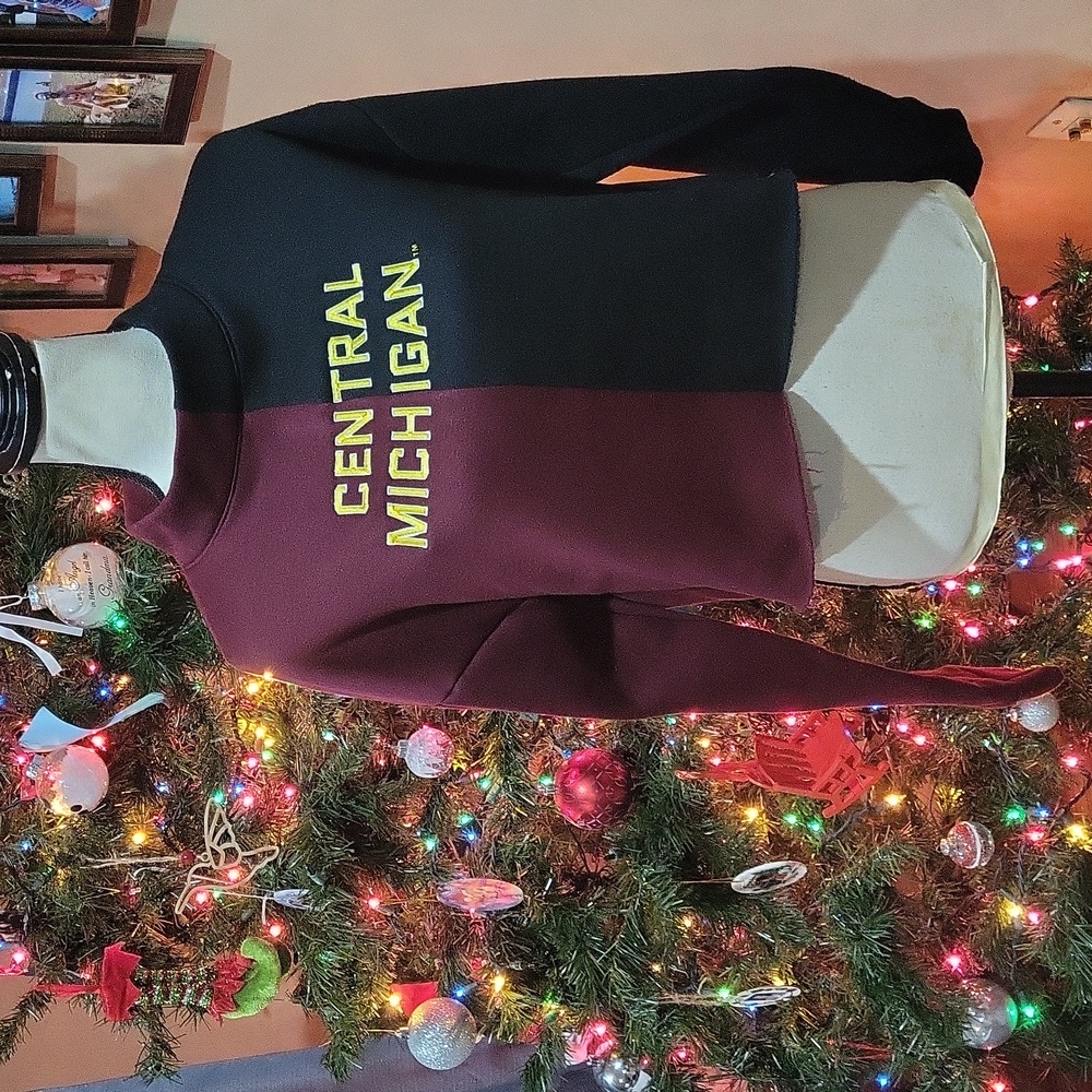Hype & Vice Central Michigan Sweatshirt